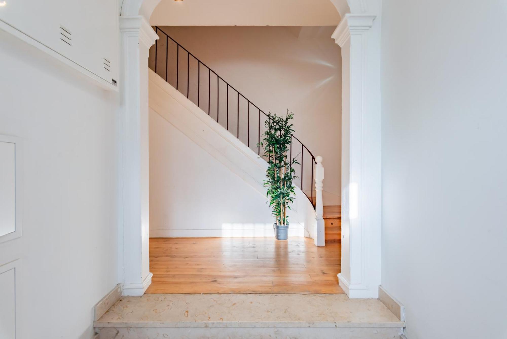 Monica'S Place A Friends' Inspired Apartment Лиссабон Экстерьер фото