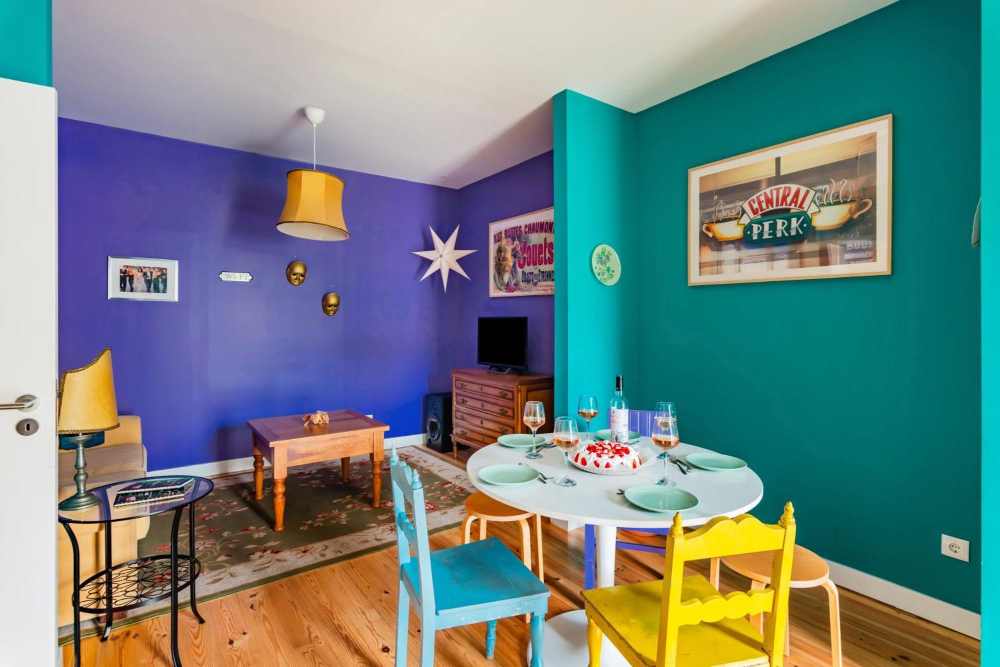 Monica'S Place A Friends' Inspired Apartment Лиссабон Экстерьер фото