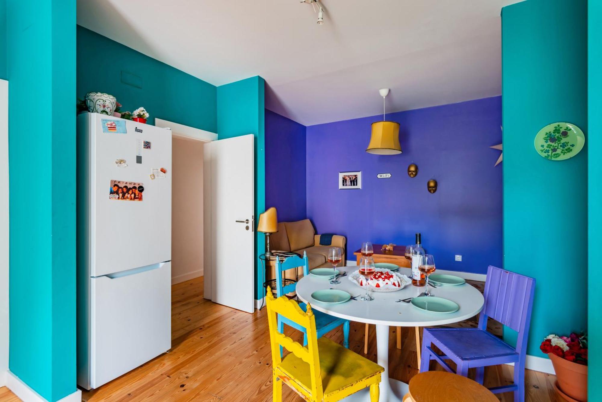 Monica'S Place A Friends' Inspired Apartment Лиссабон Экстерьер фото